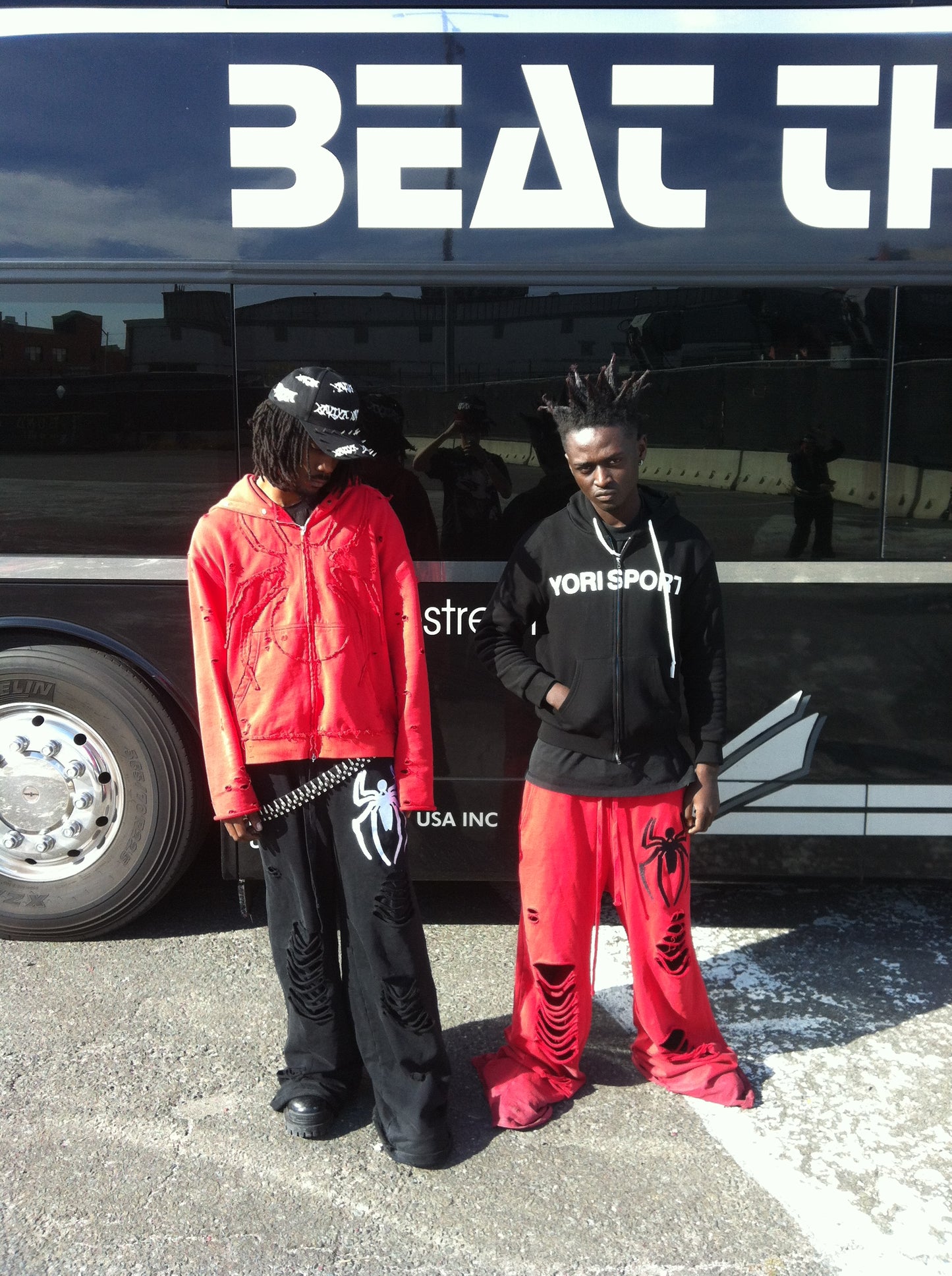 "pain" red fur hoodie